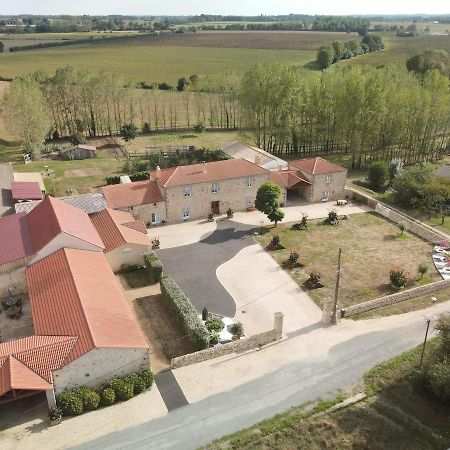 Le Logis Du Chateau Vieillevigne Esterno foto