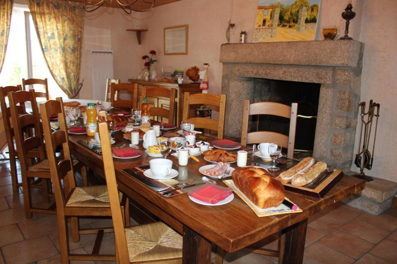 Le Logis Du Chateau Vieillevigne Esterno foto